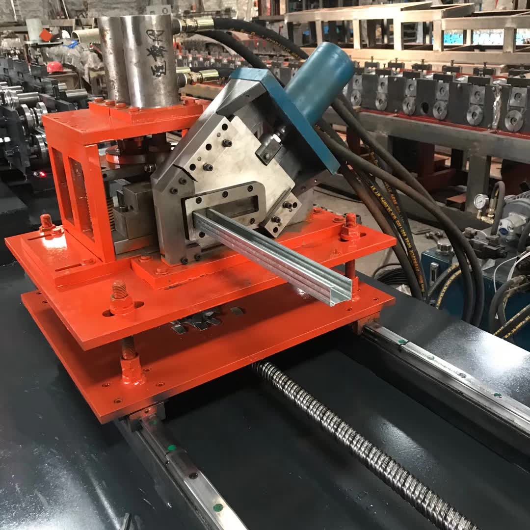 Máy cán thép hình